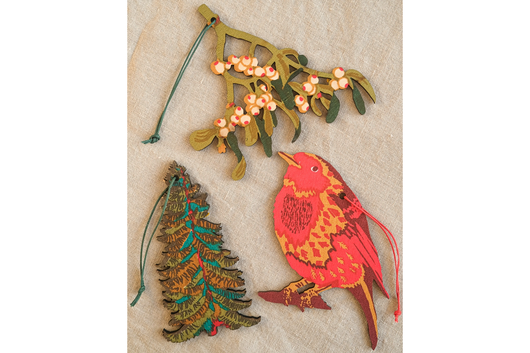 East End Press Wooden Ornament - Robin | Flywheel | Stationery | Tasmania